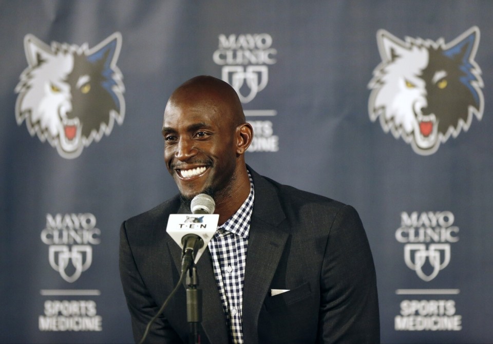 维尼修斯续约陷入僵局：皇马3000万天价要求引发博弈