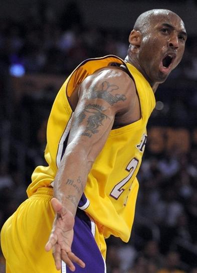 福克斯24+7 马刺战胜步行者