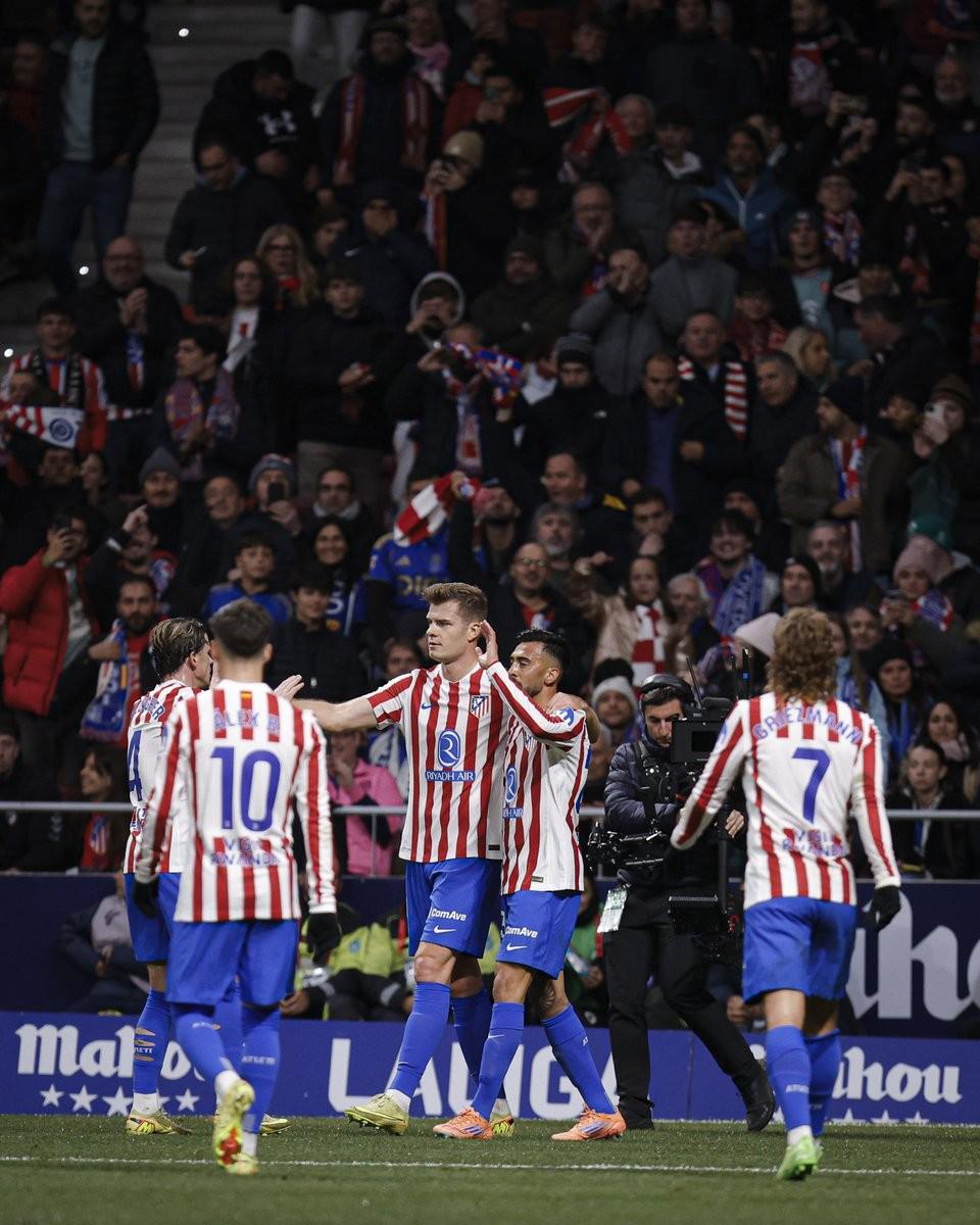 科尔：不清楚巴特勒的具体伤情，训练师告诉我他下半场不会上