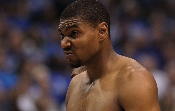 费城费城人王牌哈勒戴在 2010 年季后赛面对红人投出无安打，震惊全美