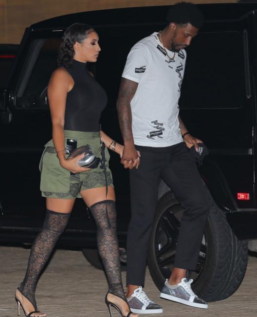 世界杯亚洲区外围赛：日本率先晋级2026年世界杯决赛圈