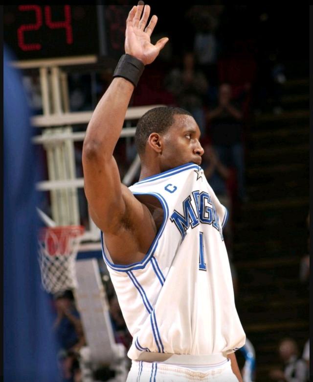 巴萨还是不死心！曝拉波尔塔欲世界杯后请回梅西，为新诺坎普站台