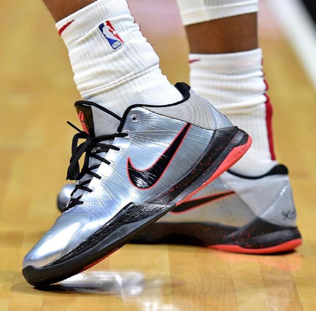 撞新秀墙！榜眼秀哈珀11中1&三分5中0仅得3分