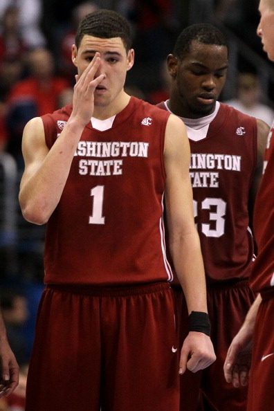 麦凯恩：詹姆斯8分是在多伦多打的，所以他的纪录在美国仍有效