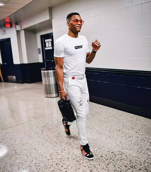 开拓者主场迎战火箭，杨瀚森首度对决杜兰特，有望上演职业生涯高光表现