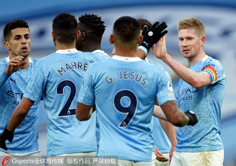 雄鹿大胜国王 阿德托昆博扣篮秀翻全场